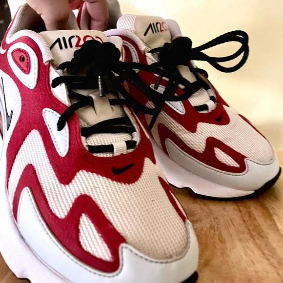 Nike AirMax 200 - Picture 7 of 8